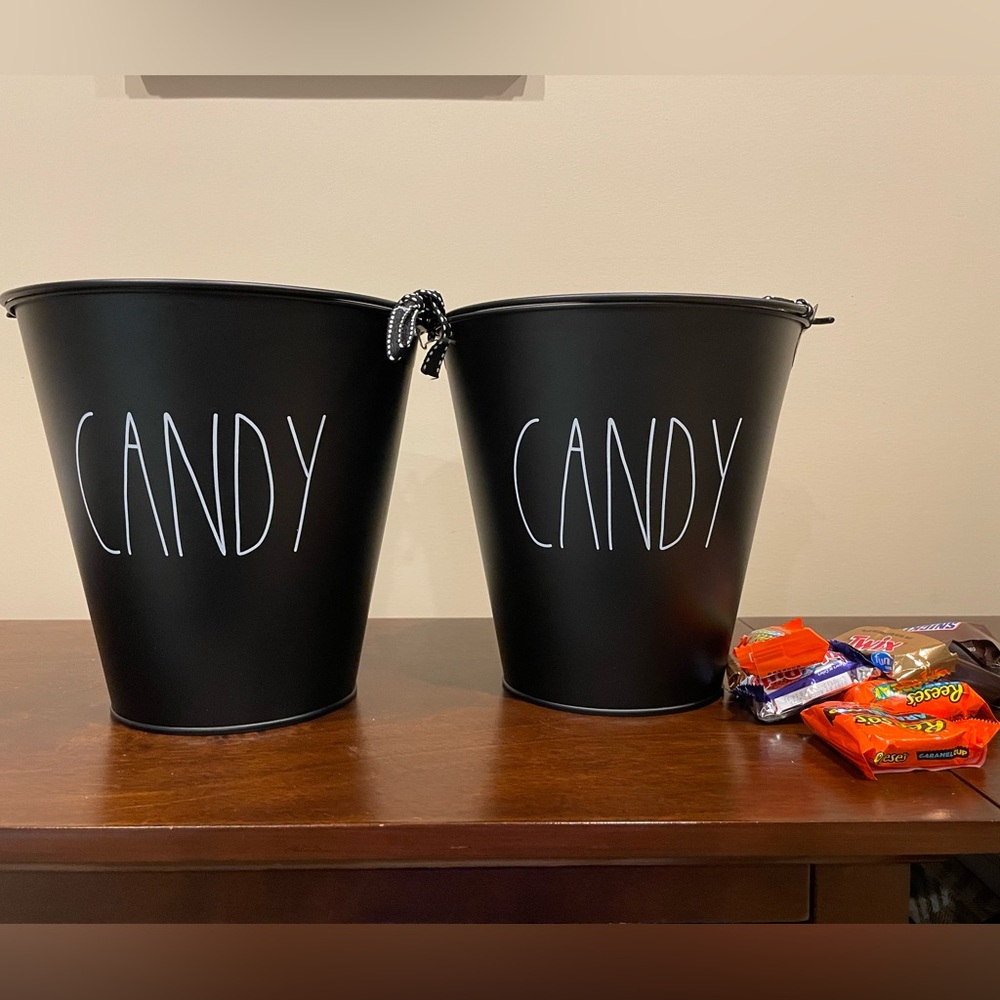 ONE NWT Rae Dunn Black Metal Halloween CANDY Bucket 🍬 🍭
